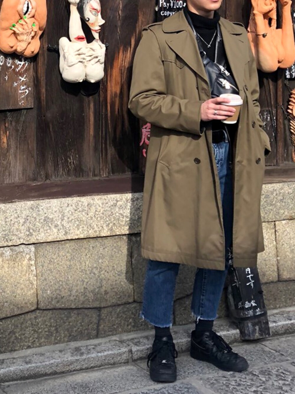 A.P.C.のトレンチコートを使ったメンズ人気ファッション