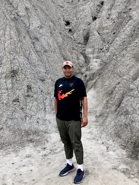 「NIKE SPORTSWEAR（ナイキスポーツウェアー）のアイテム（ブラック系）」を使った、bb4bbさん（メンズ・183cm）の冬コーディネート