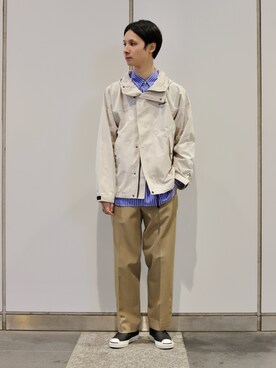 「ADAM ET ROPE'（アダムエロペ）のアイテム（マウンテンパーカー）」を使った、maru.さん（メンズ・178cm）の冬コーディネート