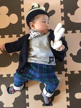 「西松屋（ニシマツヤ）のアイテム（T Shirts、グレー系）」を使った、Yoshiko Kumamotoさん（154cm）の冬コーディネート