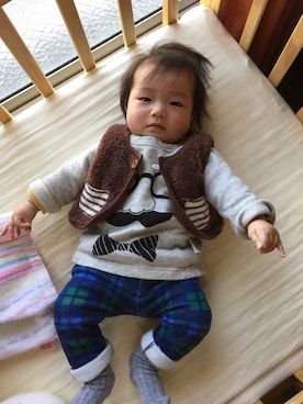 「JIPPON（ジポン）のアイテム（T Shirts、グレー系）」を使った、Yoshiko Kumamotoさん（154cm）の冬コーディネート