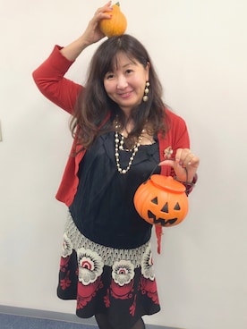 「TORY BURCH（トリーバーチ）のアイテム（トップス）」を使った、Naomi Yogoさん（レディース・160cm）の秋コーディネート