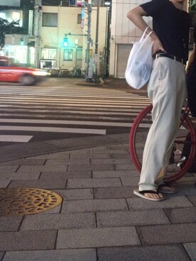 「TOMMY（トミー）のアイテム（チノパンツ）」を使った、タコさんママさん（メンズ・178cm）の秋コーディネート