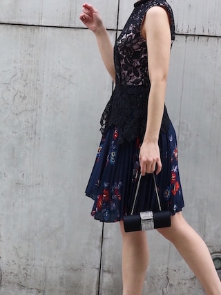 self-portrait（セルフポートレート）の「SELF PORTRAIT（セルフ