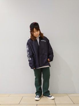 「AVIREX（アヴィレックス）の【直営店限定】エアフォース ベースキャップ/AIR FORCE BACES CAP（キャップ）」を使った、sakiさん（レディース・147cm）の冬コーディネート
