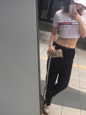 「JEANASIS（ジーナシス）のラインジャージ/743294 （その他パンツ、ブラック系）」を使った、maita kurumiさん（レディース）の夏コーディネート