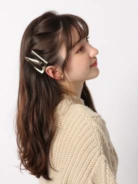 「アイテム（ヘアピン）」を使った、Me%さん（レディース・161cm）の冬コーディネート