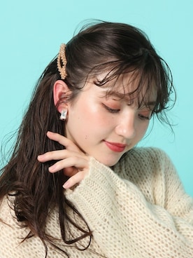 「アイテム（ヘアピン）」を使った、Me%さん（レディース・161cm）の冬コーディネート