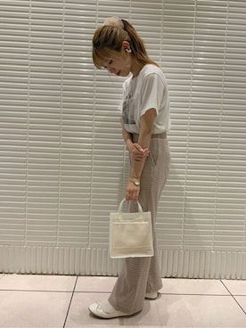 「アイテム（イヤリング（片耳用）、イエロー系）」を使った、Me%さん（レディース・161cm）の夏コーディネート