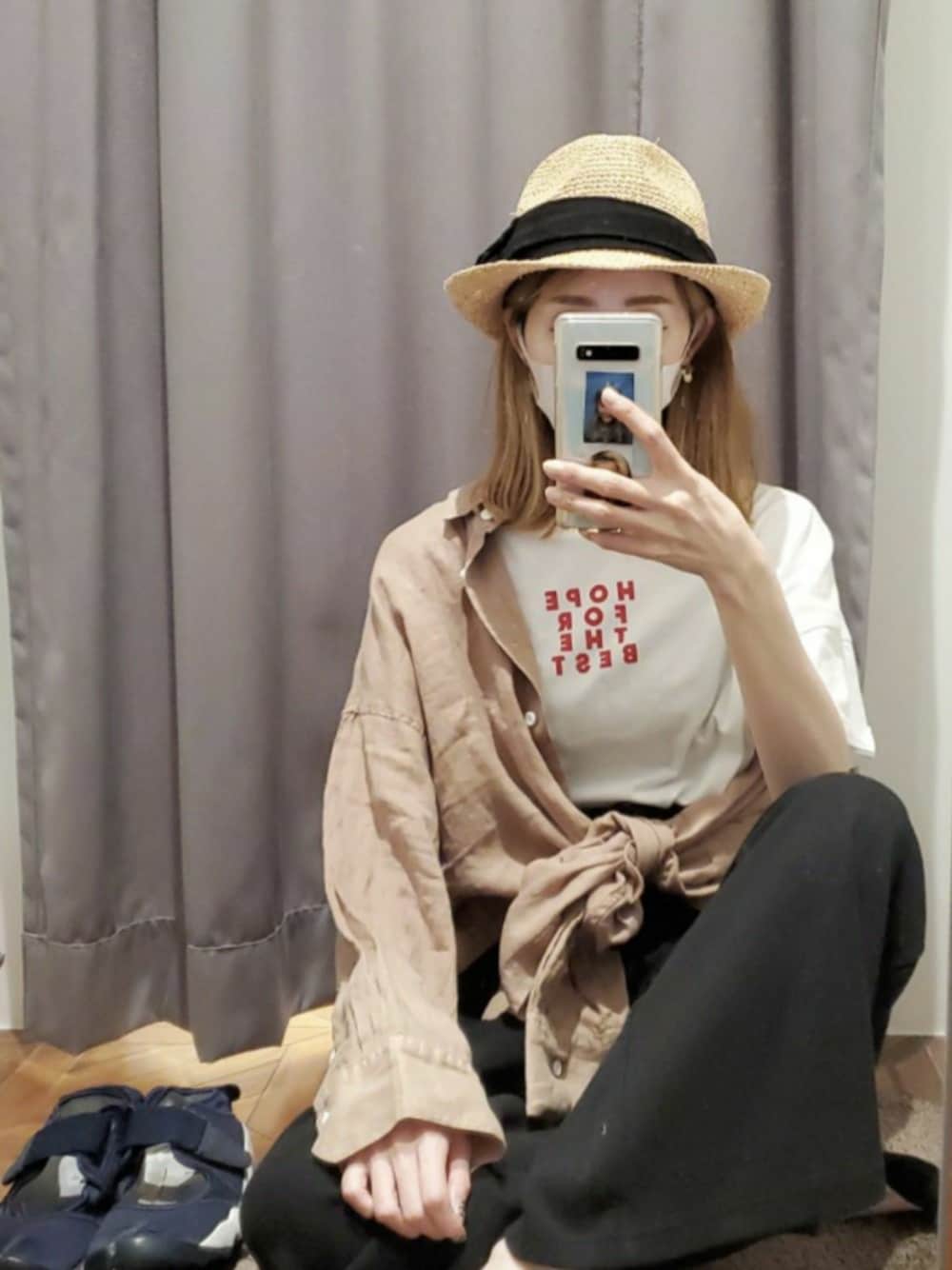 「ロゴT、Tシャツコーデ、リネンシャツ、リネンブラウス、麻シャツ、リブパンツ、エアリフト、ナイキエアリフト、pualcecin、ピュアルセシン」｜「PUAL CE CINのリネンシャツ（シャツ/ブラウス、イエロー系）」を使った、nagashimaさん（レディース・160cm）の夏コーディネートの1枚目の写真