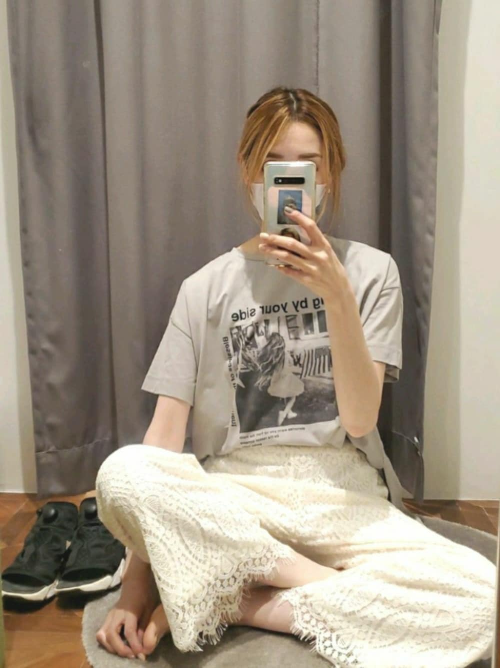 「夏コーデ、フォトT、フォトプリント、フォトＴシャツ、レースパンツ、pualcecin、ピュアルセシン、ポンプフューリー、ポンプフューリーサンダル、リーボック(Reebok)」｜「PUAL CE CINのフォトプリントT（Tシャツ/カットソー、グレー系）」を使った、nagashimaさん（レディース・160cm）の夏コーディネートの1枚目の写真