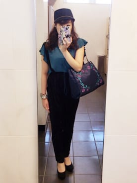 「rienda（リエンダ）のアイテム（キャップ）」を使った、えりーあんとわねっとさん（レディース・155cm）の秋コーディネート