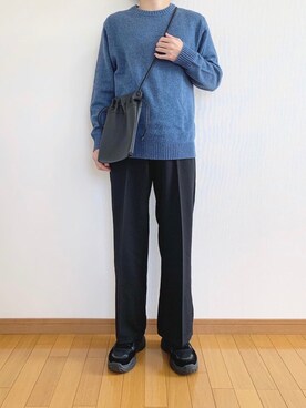 「GU（ジーユー）のアイテム（ニット/セーター、ブルー系）」を使った、かぺじゅんさん（メンズ・165cm）の秋コーディネート