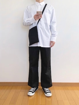 「UNIQLO（ユニクロ）のエクストラファインコットンブロードオーバーサイズシャツ（長袖）（シャツ/ブラウス、ホワイト系）」を使った、かぺじゅんさん（メンズ・165cm）の秋コーディネート