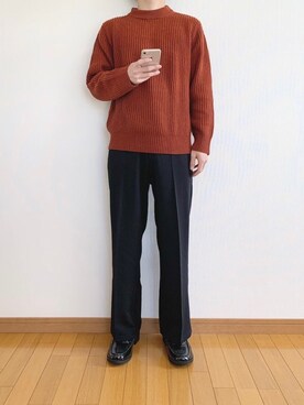 「GU（ジーユー）のアイテム（ニット/セーター、レッド系）」を使った、かぺじゅんさん（メンズ・165cm）の秋コーディネート