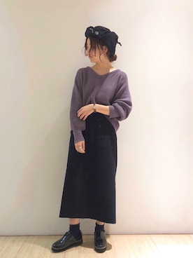 「パープル×黒」｜「アイテム（ニット/セーター）」を使った、くりためいさん（レディース・160cm）の冬コーディネート