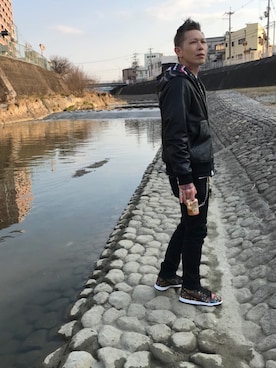 「A BATHING APE（アベイシングエイプ）のアイテム（ライダースジャケット）」を使った、よしそんさん（メンズ・181cm）の冬コーディネート