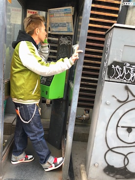 「A BATHING APE（アベイシングエイプ）のアイテム（スタジャン）」を使った、よしそんさん（メンズ・181cm）の冬コーディネート