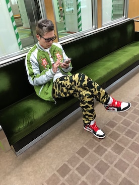 「A BATHING APE（アベイシングエイプ）のアイテム（スタジャン）」を使った、よしそんさん（メンズ・181cm）の秋コーディネート