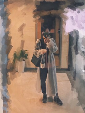 「COACH（コーチ）のアイテム（ショルダーバッグ、ブラック系）」を使った、Wendylikescandyさん（レディース・160cm）の春コーディネート