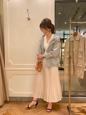 「お呼ばれ」｜「アイテム（ブルゾン）」を使った、エールデルクールブラン天神地下街店スタッフさん（レディース・161cm）の春コーディネート