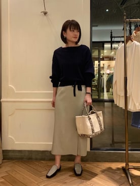 「寒い」｜「アイテム（スリッポン）」を使った、エールデルクールブラン天神地下街店スタッフさん（レディース・161cm）の冬コーディネート