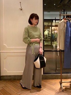 「お呼ばれ」｜「アイテム（トートバッグ）」を使った、エールデルクールブラン天神地下街店スタッフさん（レディース・161cm）の冬コーディネート