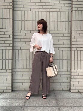 エールデルクールブラン天神地下街店スタッフさん（レディース・161cm）の春コーディネート