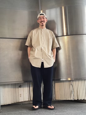 「JOINT WORKS（ジョイントワークス）のアイテム（シャツ/ブラウス、ベージュ系）」を使った、takukatsukawaさん（メンズ）の夏コーディネート