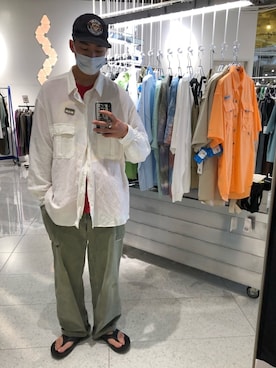 「PORTER CLASSIC（ポータークラシック）のアイテム（シャツ/ブラウス、ホワイト系）」を使った、takukatsukawaさん（メンズ）の夏コーディネート