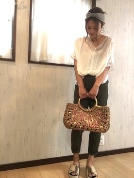 「着まわしコーデ」｜「アイテム（アクセサリー）」を使った、akina622さんちびーずさん（レディース・167cm）の春コーディネート