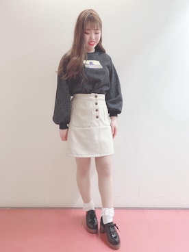「スエット」｜「アイテム（その他シューズ）」を使った、マジェスティックレゴンHEPFIVE店スタッフさん（レディース・155cm）の冬コーディネート