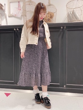 「お出掛けコーデ」｜「アイテム（デニムジャケット）」を使った、マジェスティックレゴンHEPFIVE店スタッフさん（レディース・155cm）の春コーディネート