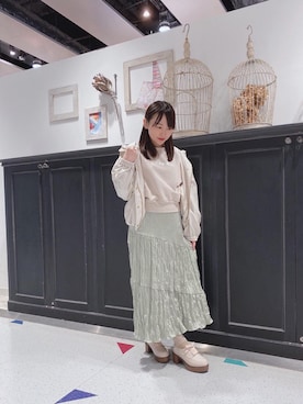 「お出掛けコーデ」｜「アイテム（ブルゾン）」を使った、マジェスティックレゴンHEPFIVE店スタッフさん（レディース・155cm）の春コーディネート