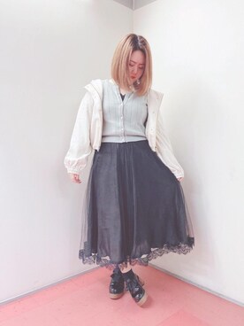 「ショートブルゾン」｜「アイテム（その他シューズ）」を使った、マジェスティックレゴンHEPFIVE店スタッフさん（レディース・155cm）の春コーディネート