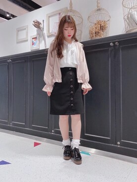 「ボウタイブラウス」｜「アイテム（ブルゾン）」を使った、マジェスティックレゴンHEPFIVE店スタッフさん（レディース・155cm）の春コーディネート