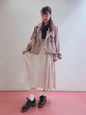 「MAJESTIC LEGON（マジェスティックレゴン）のアイテム（ジャンパースカート）」を使った、マジェスティックレゴンHEPFIVE店スタッフさん（レディース・155cm）の春コーディネート