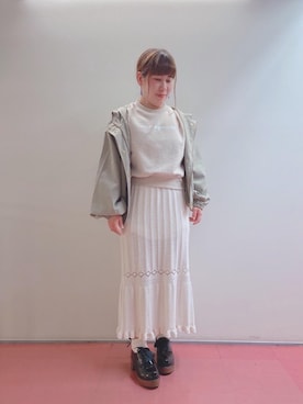 「ショートブルゾン」｜「アイテム（その他シューズ）」を使った、マジェスティックレゴンHEPFIVE店スタッフさん（レディース・155cm）の春コーディネート