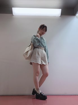 「MAJESTIC LEGON（マジェスティックレゴン）のタイニーハートブラウス（シャツ/ブラウス）」を使った、マジェスティックレゴンHEPFIVE店スタッフさん（レディース・155cm）の春コーディネート