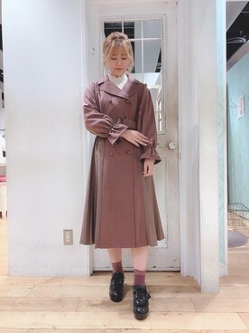 「トレンチワンピ」｜マジェスティックレゴンHEPFIVE店スタッフさん（レディース・155cm）の秋コーディネート