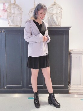「フードファー」｜マジェスティックレゴンHEPFIVE店スタッフさん（レディース・155cm）の秋コーディネート