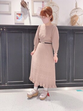 「MAJESTIC LEGON（マジェスティックレゴン）のアイテム（バレッタ/ヘアクリップ）」を使った、マジェスティックレゴンHEPFIVE店スタッフさん（レディース・152cm）の春コーディネート