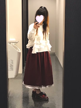 COMME des GARCONS GIRLのスカートを使った人気ファッション