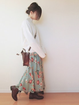 「フラワープリント」｜「アイテム（シャツワンピース）」を使った、MUNさん（レディース・159cm）の秋コーディネート