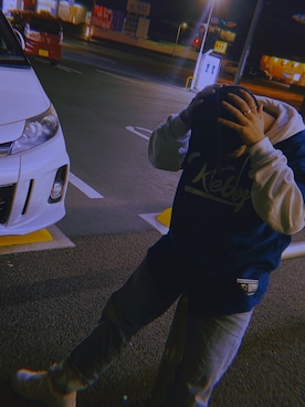 「kebozのアイテム（ニットキャップ/ビーニー、ブラック系）」を使った、しゅんすけさん（メンズ・175cm）の春コーディネート
