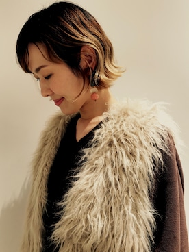 「HHA-HAのアイテム（イヤリング、その他）」を使った、Mariko Ishinoさん（レディース・167cm）の秋コーディネート