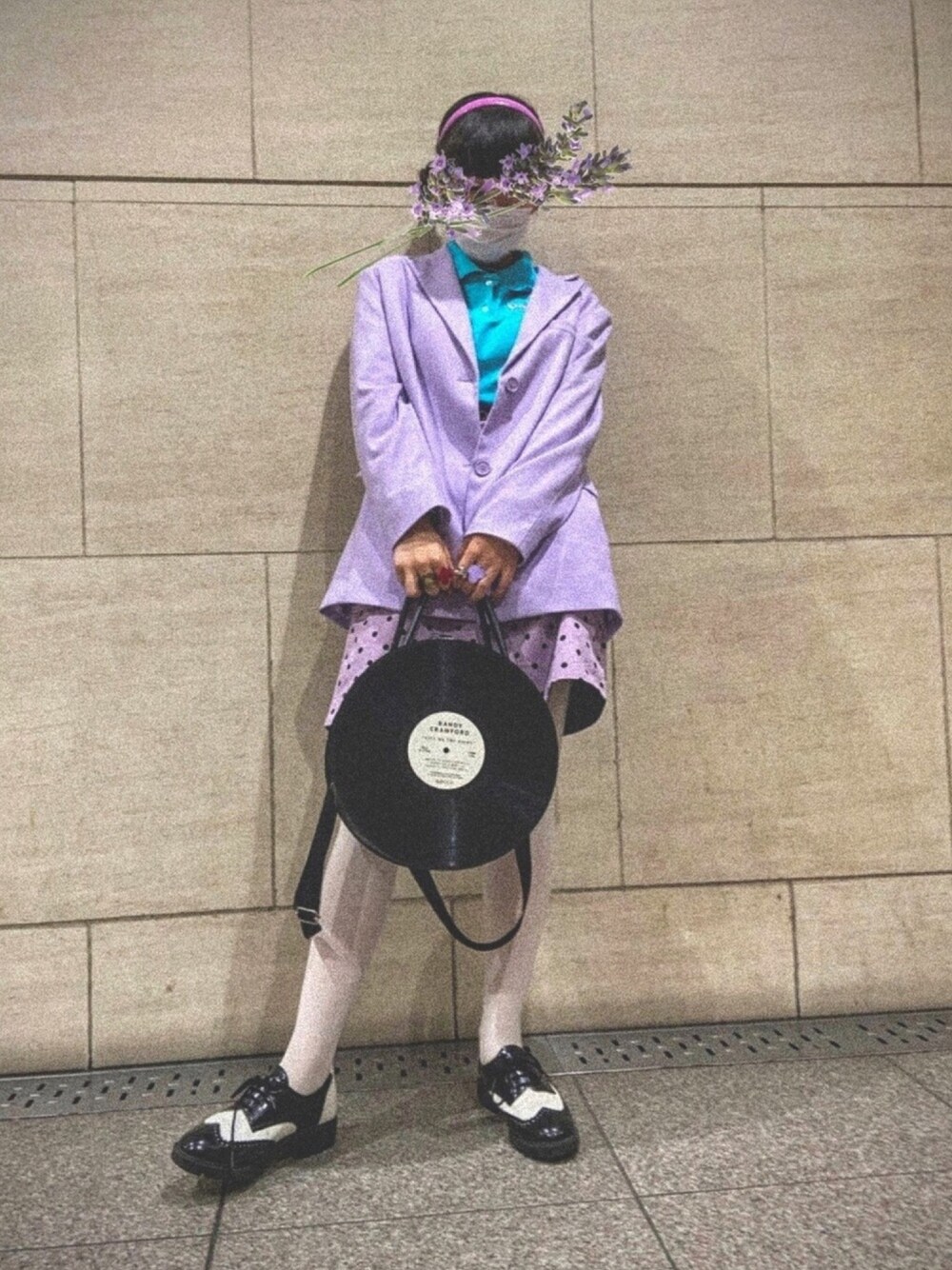 「これが私をアゲる服、おしゃれさんと繋がりたい、個性派、ラベンダー、H&M、ジャケット、blue、ドット、白タイツ、ootd」｜「H&Mのアイテム（ジャケット/アウター、パープル系）」を使った、Ⓜ️🅾️Ⓜ️🅾️さん（レディース・158cm）の春コーディネートの1枚目の写真