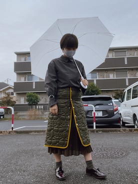 「MUVEIL（ミュベール）のアイテム（スカート、グリーン系）」を使った、☔️さん（レディース・155cm）の冬コーディネート
