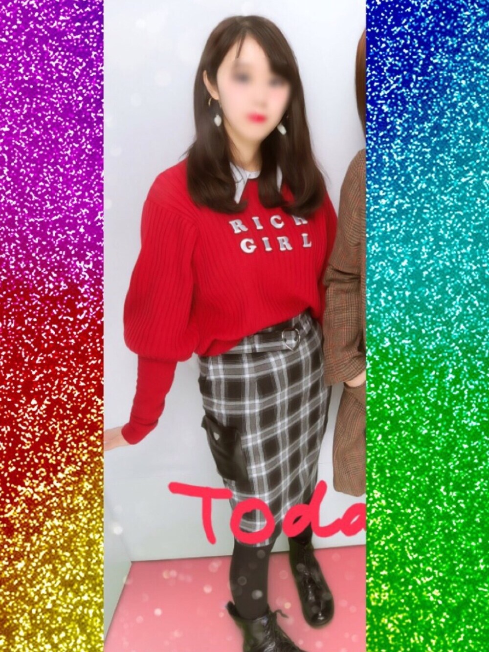 「パフスリーブ、Aymmy in the batty girls、瀬戸あゆみ、チェックスカート」｜「Aymmy in the batty girlsのRICH GIRL パフスリーブニット（ニット/セーター、レッド系）」を使った、Kanaさん（レディース・161cm）の冬コーディネートの1枚目の写真
