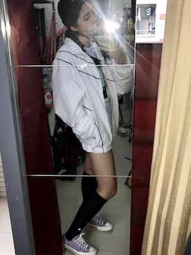 「FILA（フィラ）のアイテム（トレンチコート）」を使った、sevennnnさん（レディース・168cm）の春コーディネート